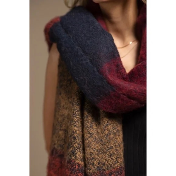 SOLD OUT Navy Multi Plush Wide Stripe Oblong Scarf Winter Women's Casual Knit - Picture 4 of 4